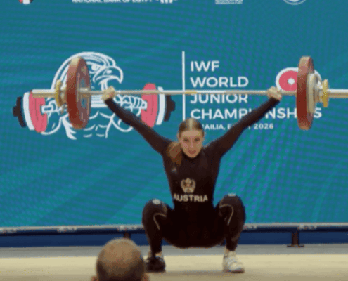 2026.05.03 Veronika Honcharova Mit 83 Kg Reißen